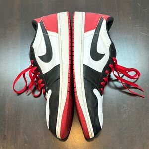 Nike Black, Red, and White Low-Top Sneakers size 17